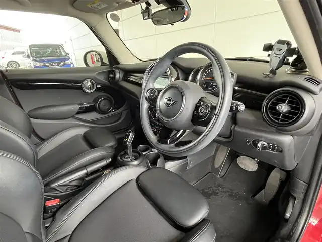 ＭＩＮＩ ミニ クーパー D ピカデリーED 山形県 2021(令3)年 3.5万km チリ・レッド インテリジェントセーフティ/・歩行者警告/・衝突軽減ブレーキ/ピでカリーED専用レザーシート/シートヒーター（D/N）/スピードリミッター/純正ナビ/バックカメラ/アンビエントライト/純正LED/オートライト/F/Rフォグランプ/社外ドラレコ（前/後）/スペアキー/保証書/取説