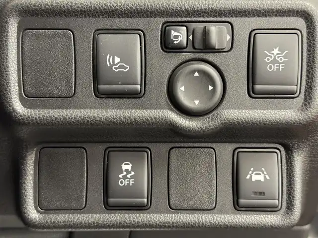 日産 ノート e－パワー X Vセレクション 群馬県 2020(令2)年 5.8万km ダークメタルグレー エマージェンシーブレーキ/車線逸脱警報/踏み間違い衝突防止アシスト/ふらつき警報/社外7インチナビ/　　BT/FM.AM/アラウンドビューモニター/スマートルームミラー/オートライト/オートハイビーム/純正15インチAW/プッシュスタート/電動格納ウィンカーミラー