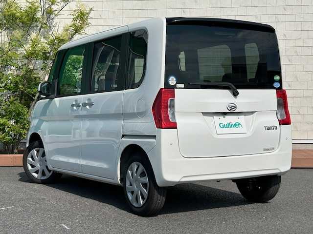 ダイハツ タント X SA Ⅲ 茨城県 2017(平29)年 7.5万km ホワイト 純正ＳＤナビ　/CD/iPod/AUX/シートヒーター　/両側パワースラーイドドア　/純正ＥＴＣ　/バックカメラ　/コーナーセンサー後ろのみ　/アイドリングストップ　/プッシュスタート　/パワーステアリング/パワーウィンドウ/横滑り防止装置　/衝突軽減システム　/エアバックＷ/オートライト/社外フロアマット