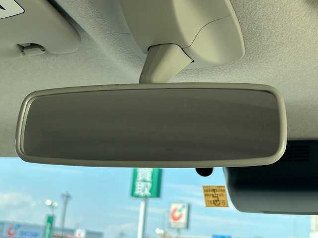 ダイハツ タント X SA Ⅲ 茨城県 2017(平29)年 7.5万km ホワイト 純正ＳＤナビ　/CD/iPod/AUX/シートヒーター　/両側パワースラーイドドア　/純正ＥＴＣ　/バックカメラ　/コーナーセンサー後ろのみ　/アイドリングストップ　/プッシュスタート　/パワーステアリング/パワーウィンドウ/横滑り防止装置　/衝突軽減システム　/エアバックＷ/オートライト/社外フロアマット