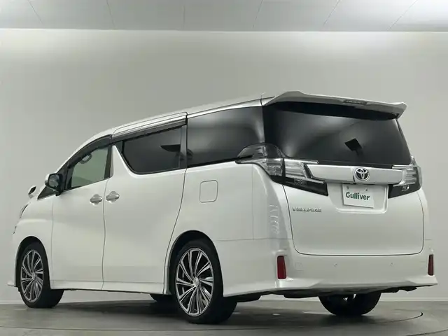 トヨタ ヴェルファイア Z Aエディション 埼玉県 2016(平28)年 3.5万km ホワイトパールクリスタルシャイン サンルーフ　純正９インチナビ　フルセグ　ＣＤ　ＤＶＤ　ＢＴ　両側電動　クルコン　ＥＴＣ　ドラレコ　Ｂカメラ　ＬＥＤオートライト　社外ＡＷ２０インチ　オットマン　クリアランスソナー　スペアキー