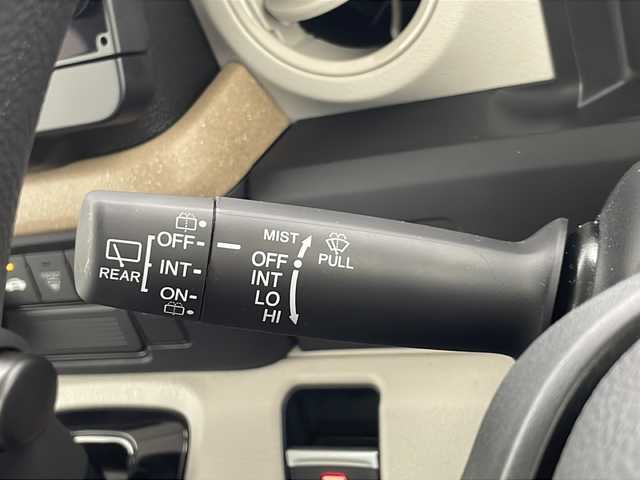 ホンダ Ｎ ＢＯＸ ファッションスタイル 千葉県 2024(令6)年 0.2万km 黄 衝突軽減ブレーキ/レーンキープアシスト/レーダークルーズコントロール　/オートマチックハイビーム/純正メモリナビ/　CD/DVD/フルセグTV/Bluetooth/バックカメラ/ETC/片側パワースライドドア/LEDヘッドライト/電動格納ミラー/フロアマット