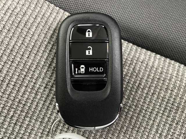 ホンダ Ｎ ＢＯＸ ファッションスタイル 千葉県 2024(令6)年 0.2万km 黄 衝突軽減ブレーキ/レーンキープアシスト/レーダークルーズコントロール　/オートマチックハイビーム/純正メモリナビ/　CD/DVD/フルセグTV/Bluetooth/バックカメラ/ETC/片側パワースライドドア/LEDヘッドライト/電動格納ミラー/フロアマット