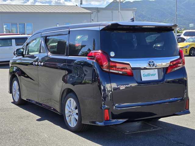トヨタ アルファード S 鹿児島県 2020(令2)年 6.6万km スパークリングブラックパールクリスタルシャイン 後席フリップダウンモニター　/ムーンルーフ　/ビルトインＥＴＣ　/レーダークルーズコントロール　/両側パワースライドドア　/ＭＴモード付きＡＴ　/前後コーナーセンサー　/純正ＳＤナビ　/バックカメラ　/デジタルインナーミラー/Bluetoothオーディオ/本革巻きステアリング/DVD/CDプレイヤー/トヨタセーフティセンス/プリクラッシュセーフティ/プッシュスタート/スマートキー/レーンキープアシスト