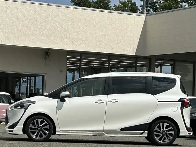トヨタ シエンタ ファンベースG 宮城県 2018(平30)年 7.8万km ホワイトパールクリスタルシャイン 社外ナビ/ＴＲＤフルエアロ/スマートキー×２/スペアタイヤ/純正フロアマット/社外ドラレコ前後/フルセグＴＶ/ＤＶＤ再生機能有/オートライト/アラウンドビューモニター/両側パワースライドドア/プリクラッシュセーフティ/レーンキープアシスト/アイドリングストップ/横滑り防止装置