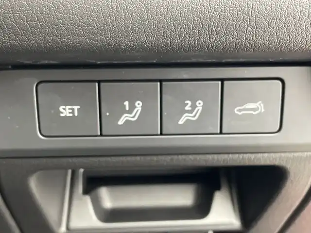 マツダ ＣＸ－３０ XD Lパッケージ 群馬県 2022(令4)年 2.4万km ソウルレッドクリスタルM 純正８．８型ナビ　全周囲カメラ　衝突被害軽減ブレーキ　アダプティブクルーズコントロール　ＢＳＭ　レザーシート　シートヒーター　オートハイビーム　ＥＴＣ　パドルシフト　前後ドライブレコーダー　禁煙車
