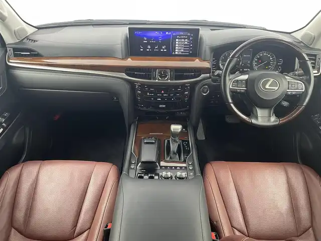 レクサス ＬＸ 570 愛知県 2017(平29)年 6.5万km ソニッククォーツ ムーンルーフ/４WD/リヤエンターテイメント/クールボックス/マークレビンソン/マルチテレインモニター/モデリスタエアロ（フロント、リア）/モデリスタマフラー/純正12.3インチナビ/アラウンドビューモニター/フルセグTV/Bluetooth/レクサスセーフティシステム/衝突被害軽減システム/ブラインドスポットモニター/レーンキープアシスト/コーナーセンサー/横滑り防止装置/クルーズコントロール/三眼LEDヘッドライト/LEDフォグランプ/ヘッドライトウォッシャー/電動リアゲート/ドライブレコーダー/ETC2.0/パワーシート/シートメモリー/エアシート/シートヒーター/ステアリングヒーター/車高調整スイッチ/スマートキー/純正AW/純正フロアマット