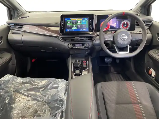 日産 オーラ ニスモ 栃木県 2022(令4)年 0.5万km スーパーブラック 純正ナビ/（CD/DVD/Bluetooth/フルセグTV/MSV/SD）/全方位カメラ/ニスモフルエアロ/360°セーフティアシスト/・インテリジェント エマージェンシーブレーキ/・インテリジェント FCW(前方衝突予測警報)/・インテリジェント DA(ふらつき警報)/・標識検知機能/・インテリジェント LI(車線逸脱防止支援システム)＋LDW(車線逸脱警報)/・踏み間違い衝突防止アシスト/・エマージェンシーストップシグナル/・オートブレーキホールド/プロパイロット/前後コーナーセンサー/ETC2.0/前方ドラレコ/禁煙車/オートライト/LEDヘッドライト/横滑り防止装置/フォグランプ/スマートキー/プッシュスタート/アイドリングストップ/ステアリングスイッチ/革巻きステアリング/ウィンカーミラー/電動格納ミラー/純正17インチアルミホイール/純正フロアマット/BSM/スマートルームミラー