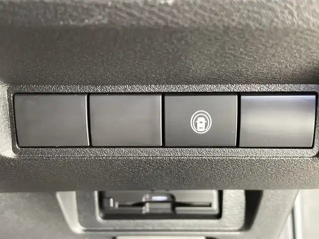 日産 オーラ ニスモ 栃木県 2022(令4)年 0.5万km スーパーブラック 純正ナビ/（CD/DVD/Bluetooth/フルセグTV/MSV/SD）/全方位カメラ/ニスモフルエアロ/360°セーフティアシスト/・インテリジェント エマージェンシーブレーキ/・インテリジェント FCW(前方衝突予測警報)/・インテリジェント DA(ふらつき警報)/・標識検知機能/・インテリジェント LI(車線逸脱防止支援システム)＋LDW(車線逸脱警報)/・踏み間違い衝突防止アシスト/・エマージェンシーストップシグナル/・オートブレーキホールド/プロパイロット/前後コーナーセンサー/ETC2.0/前方ドラレコ/禁煙車/オートライト/LEDヘッドライト/横滑り防止装置/フォグランプ/スマートキー/プッシュスタート/アイドリングストップ/ステアリングスイッチ/革巻きステアリング/ウィンカーミラー/電動格納ミラー/純正17インチアルミホイール/純正フロアマット/BSM/スマートルームミラー