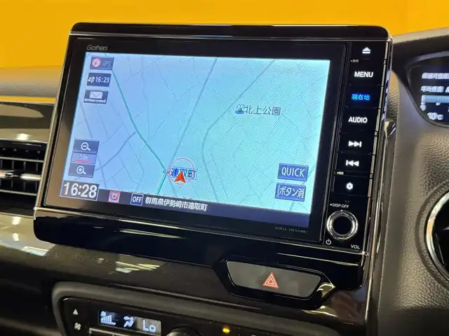 ホンダ Ｎ ＢＯＸ カスタム G L ターボ ホンダセンシング 群馬県 2018(平30)年 3.5万km プレミアムグラマラスブロンズP ホンダセンシング/純正8インチSDナビ/　　CD/DVD/BT/フルセグ/MSV/　　USB/iPod/AUX/AppleCarPlay/バックカメラ/両側パワースライドドア/レーダークルーズコントロール/LEDオートライト/オートハイビーム/ハーフレザーシート/純正15インチAW/ドライブレコーダー/レーンアシスト/パドルシフト/ステアリングスイッチ/オートリトラクタブルミラー/横滑り防止装置/サイド・カーテンエアバッグ/スマートキー/ビルトインETC