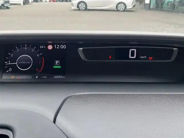 日産 セレナ ハイウェイスターVセレクションⅡ 東京都 2019(平31)年 3万km ダイヤモンドブラック 純正9インチナビ/アラウンドビューモニター/プロパイロット/フリップダウンモニター/両側パワースライドドア/インテリジェントパーキングアシスト/インテリジェントルームミラー/ビルトインETC/ドライブレコーダー/衝突軽減ブレーキ/レーンキープアシスト/コーナーセンサー/アイドリングストップ/スマートキー/LEDヘッドライト