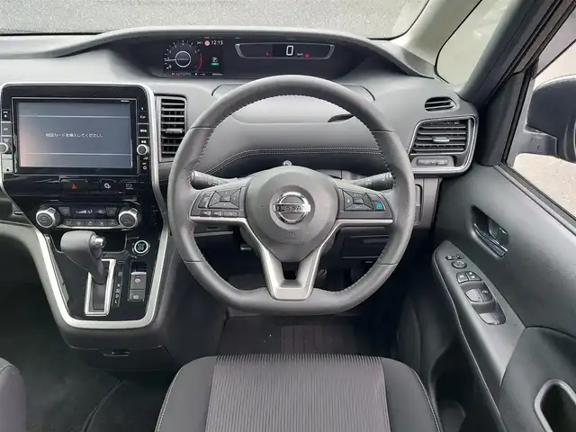 日産 セレナ ハイウェイスターVセレクションⅡ 東京都 2019(平31)年 3万km ダイヤモンドブラック 純正9インチナビ/アラウンドビューモニター/プロパイロット/フリップダウンモニター/両側パワースライドドア/インテリジェントパーキングアシスト/インテリジェントルームミラー/ビルトインETC/ドライブレコーダー/衝突軽減ブレーキ/レーンキープアシスト/コーナーセンサー/アイドリングストップ/スマートキー/LEDヘッドライト