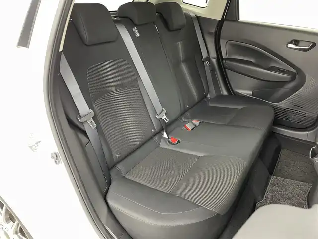 日産 ノート X 福島県 2021(令3)年 3.5万km ピュアホワイトパール 360°セーフティアシスト/・衝突被害軽減ブレーキ/・踏み間違い防止装置/・標識検知機能/・前方衝突予測警報/・車線逸脱警報装置/・電子パーキング/・オートブレーキホールド/・オートマチックハイビーム/純正9インチナビ/・フルセグTV/BT/SD/USB/iPod/AM/FM/・ETC/・バックカメラ/・純正ドライブレコーダー（前方）/革張ステアリング/・ステアリングリモコン/・ステアリングヒーター/プッシュスタート/・スマートキー/・スペアキー1本/電動格納ミラー/・ウィンカーミラー/HIDヘッドライト/・オートライト/寒冷地仕様/ドアバイザー/純正フロアマット/社外16インチAW