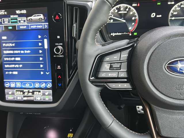 スバル フォレスター スポーツ EX 神奈川県 2025(令7)年 0.2万km クリスタルホワイトP 登録時1707km/ワンオーナー/ハーマンカードンサウンドシステム/11.6インチディスプレイ＋ナビゲーション/(USB/BT/フルセグTV/アップルカープレイ/アンドロイドオート)/全方位カメラ/アイサイト/レーダークルーズコントロール/パドルシフト/ハーフレザーシート/D/N席パワーシート(D席メモリー機能付)/D/N席シートヒーター/ステアリングヒーター/パワーバックドア/ルーフレール/置くだけ充電/デジタルインナーミラー/ビルトインETC2.0/前後ドライブレコーダー/スペアキー×1/保証書/取扱説明書