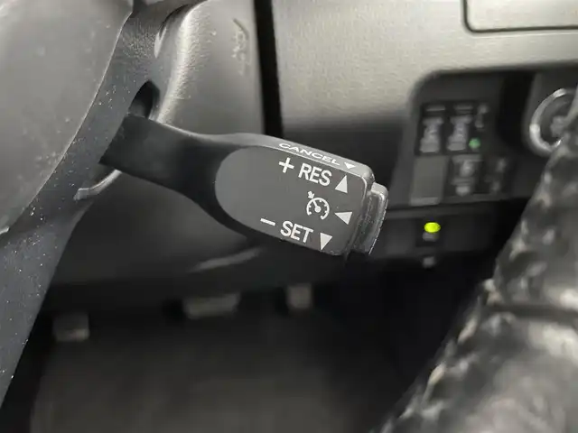 トヨタ ルーミー カスタムG 東京都 2019(令1)年 7.3万km ブラックマイカメタリック 純正SDナビ/　ワンセグTV/Bluetooth/CD/AM・FM/SD/AUX/バックカメラ/衝突回避支援ブレーキ/衝突警報機能/車線逸脱警報/誤発進抑制制御/先行車発信お知らせ/オートハイビーム/コーナーセンサー/クルーズコントロール/両側パワースライドドア/LEDヘッドライト/LEDフォグランプ/オートライト/前後ドライブレコーダー/シートヒーター/純正フロアマット/ビルトインETC/社外16インチアルミホイール/プッシュスタート/スマートキー/電動オート格納ミラー/ウインカーミラー/革巻きステアリングホイール/社外多機能コンソール/保証書/取扱説明書