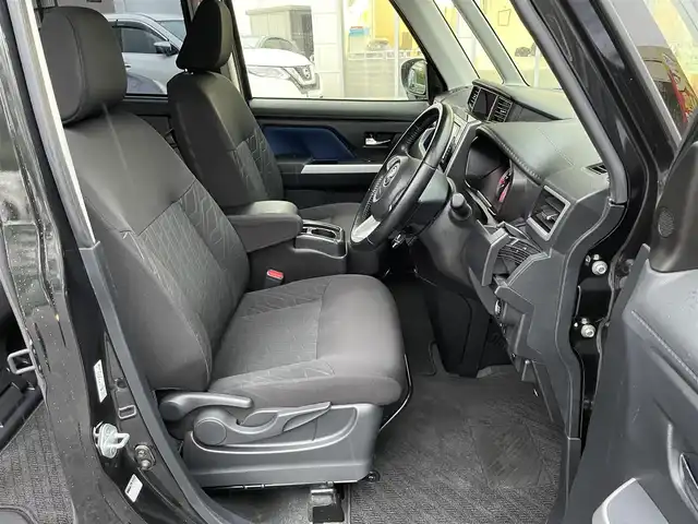 トヨタ ルーミー カスタムG 東京都 2019(令1)年 7.3万km ブラックマイカメタリック 純正SDナビ/　ワンセグTV/Bluetooth/CD/AM・FM/SD/AUX/バックカメラ/衝突回避支援ブレーキ/衝突警報機能/車線逸脱警報/誤発進抑制制御/先行車発信お知らせ/オートハイビーム/コーナーセンサー/クルーズコントロール/両側パワースライドドア/LEDヘッドライト/LEDフォグランプ/オートライト/前後ドライブレコーダー/シートヒーター/純正フロアマット/ビルトインETC/社外16インチアルミホイール/プッシュスタート/スマートキー/電動オート格納ミラー/ウインカーミラー/革巻きステアリングホイール/社外多機能コンソール/保証書/取扱説明書