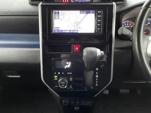 トヨタ ルーミー カスタムG 東京都 2019(令1)年 7.3万km ブラックマイカメタリック 純正SDナビ/　ワンセグTV/Bluetooth/CD/AM・FM/SD/AUX/バックカメラ/衝突回避支援ブレーキ/衝突警報機能/車線逸脱警報/誤発進抑制制御/先行車発信お知らせ/オートハイビーム/コーナーセンサー/クルーズコントロール/両側パワースライドドア/LEDヘッドライト/LEDフォグランプ/オートライト/前後ドライブレコーダー/シートヒーター/純正フロアマット/ビルトインETC/社外16インチアルミホイール/プッシュスタート/スマートキー/電動オート格納ミラー/ウインカーミラー/革巻きステアリングホイール/社外多機能コンソール/保証書/取扱説明書