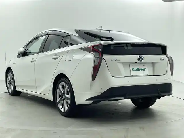トヨタ プリウス A ツーリングセレクション 福井県 2016(平28)年 5.4万km ホワイトパールクリスタルシャイン 純正ナビ/CD/DVD/AM/FM/フルセグ/Bluetooth/シートヒーター/ヘッドアップディスプレイ/ブラインドスポットモニター/オートライト/オートマチックハイビーム/パーキングアシスト/レーンキープアシスト/クルーズコントロール/バックカメラ/ビルトインETC/純正ドラレコ/フォグランプ