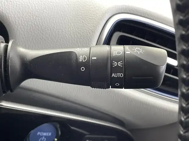 トヨタ プリウス A ツーリングセレクション 福井県 2016(平28)年 5.4万km ホワイトパールクリスタルシャイン 純正ナビ/CD/DVD/AM/FM/フルセグ/Bluetooth/シートヒーター/ヘッドアップディスプレイ/ブラインドスポットモニター/オートライト/オートマチックハイビーム/パーキングアシスト/レーンキープアシスト/クルーズコントロール/バックカメラ/ビルトインETC/純正ドラレコ/フォグランプ