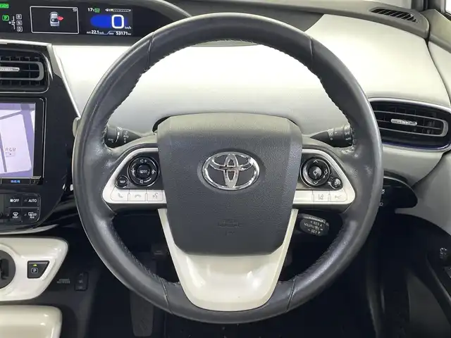 トヨタ プリウス A ツーリングセレクション 福井県 2016(平28)年 5.4万km ホワイトパールクリスタルシャイン 純正ナビ/CD/DVD/AM/FM/フルセグ/Bluetooth/シートヒーター/ヘッドアップディスプレイ/ブラインドスポットモニター/オートライト/オートマチックハイビーム/パーキングアシスト/レーンキープアシスト/クルーズコントロール/バックカメラ/ビルトインETC/純正ドラレコ/フォグランプ