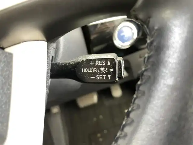 トヨタ プリウス A ツーリングセレクション 福井県 2016(平28)年 5.4万km ホワイトパールクリスタルシャイン 純正ナビ/CD/DVD/AM/FM/フルセグ/Bluetooth/シートヒーター/ヘッドアップディスプレイ/ブラインドスポットモニター/オートライト/オートマチックハイビーム/パーキングアシスト/レーンキープアシスト/クルーズコントロール/バックカメラ/ビルトインETC/純正ドラレコ/フォグランプ