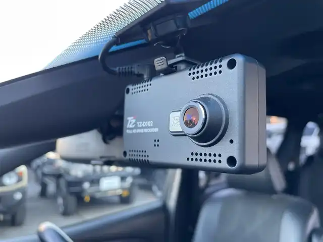 トヨタ エスティマ アエラス プレミアム 東京都 2018(平30)年 6.9万km ホワイトパールクリスタルシャイン ワンオーナー/純正９型ナビ/フルセグＴＶ／ＣＤ／ＤＶＤ再生／ＢＴ/純正１２型フリップダウンモニター/両側電動スライドドア/ビルトインＥＴＣ/ドライブレコーダー/パワーシート/ＬＥＤヘッドライト/オットマン/プリクラッシュセーフティ/レーンディパーチャーアラート/クリアランスソナー/クルーズコントロール