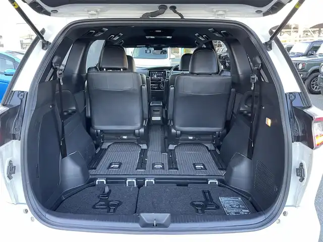 トヨタ エスティマ アエラス プレミアム 東京都 2018(平30)年 6.9万km ホワイトパールクリスタルシャイン ワンオーナー/純正９型ナビ/フルセグＴＶ／ＣＤ／ＤＶＤ再生／ＢＴ/純正１２型フリップダウンモニター/両側電動スライドドア/ビルトインＥＴＣ/ドライブレコーダー/パワーシート/ＬＥＤヘッドライト/オットマン/プリクラッシュセーフティ/レーンディパーチャーアラート/クリアランスソナー/クルーズコントロール