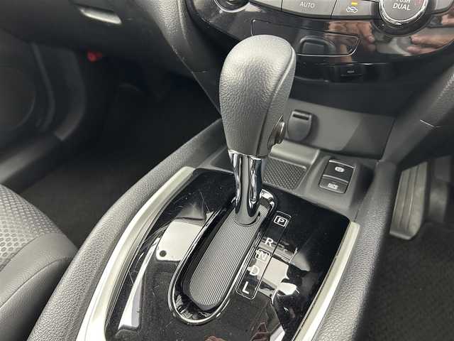 日産 エクストレイル 20Xi 長野県 2018(平30)年 5.4万km ブリリアントホワイトパール 社外ナビ　（CN-RA04WD　パナソニック製）/全方位カメラ　/フルセグＴＶ　/ＣＤ　ＤＶＤ　ＢＴ　/プロパイロット　/衝突軽減システム　/電動リアゲート　/コーナーセンサー　/ＥＴＣ　/電動パーキング　/オートホールド　/ＬＥＤヘッドライト　/オートマチックハイビーム/プッシュスタート/スマートキー/アイドリングストップ/スペアキー/保証書/取扱説明書