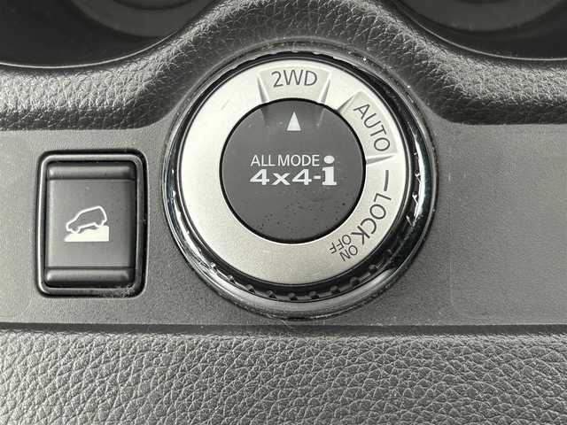 日産 エクストレイル 20Xi 長野県 2018(平30)年 5.4万km ブリリアントホワイトパール 社外ナビ　（CN-RA04WD　パナソニック製）/全方位カメラ　/フルセグＴＶ　/ＣＤ　ＤＶＤ　ＢＴ　/プロパイロット　/衝突軽減システム　/電動リアゲート　/コーナーセンサー　/ＥＴＣ　/電動パーキング　/オートホールド　/ＬＥＤヘッドライト　/オートマチックハイビーム/プッシュスタート/スマートキー/アイドリングストップ/スペアキー/保証書/取扱説明書