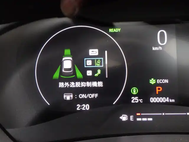 ホンダ ヴェゼル ハイブリッド e:HEV Z 千葉県 2025(令7)年 0.1万km未満 プラチナホワイトパール e:HEV Z　3VC4AG3　Honda CONNECTディスプレー+ETC2.0車載器+ワイヤレス充電器(220/000)/ホンダセンシング/・衝突軽減ブレーキ（CMBS）/・車線維持支援システム（LKAS）/・アダプティブクルーズコントロール（ACC）/・後方誤発進抑制機能/・誤発進抑制機能/パワーバックドア/ハーフレザーシート/前席シートヒーター/純正コネクトナビ/地デジTV/【Bluetooth接続】/【Apple CarPlay　Android Auto対応】/バックカメラ/ワイヤレス充電/革巻きステアリング/ステアリングスイッチ/パドルシフト/ETC（2.0）/LEDヘッドライト/フォグライト/ウインカーミラー/コーナーセンサー/純正18インチアルミホイル/サイド/カーテンエアバッグ/Honda スマートキー