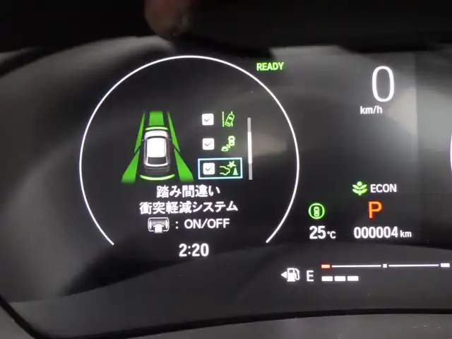 ホンダ ヴェゼル ハイブリッド e:HEV Z 千葉県 2025(令7)年 0.1万km未満 プラチナホワイトパール e:HEV Z　3VC4AG3　Honda CONNECTディスプレー+ETC2.0車載器+ワイヤレス充電器(220/000)/ホンダセンシング/・衝突軽減ブレーキ（CMBS）/・車線維持支援システム（LKAS）/・アダプティブクルーズコントロール（ACC）/・後方誤発進抑制機能/・誤発進抑制機能/パワーバックドア/ハーフレザーシート/前席シートヒーター/純正コネクトナビ/地デジTV/【Bluetooth接続】/【Apple CarPlay　Android Auto対応】/バックカメラ/ワイヤレス充電/革巻きステアリング/ステアリングスイッチ/パドルシフト/ETC（2.0）/LEDヘッドライト/フォグライト/ウインカーミラー/コーナーセンサー/純正18インチアルミホイル/サイド/カーテンエアバッグ/Honda スマートキー