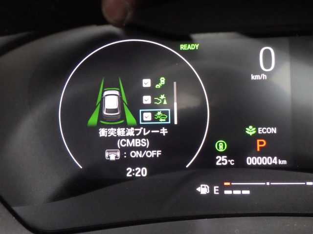 ホンダ ヴェゼル ハイブリッド e:HEV Z 千葉県 2025(令7)年 0.1万km未満 プラチナホワイトパール e:HEV Z　3VC4AG3　Honda CONNECTディスプレー+ETC2.0車載器+ワイヤレス充電器(220/000)/ホンダセンシング/・衝突軽減ブレーキ（CMBS）/・車線維持支援システム（LKAS）/・アダプティブクルーズコントロール（ACC）/・後方誤発進抑制機能/・誤発進抑制機能/パワーバックドア/ハーフレザーシート/前席シートヒーター/純正コネクトナビ/地デジTV/【Bluetooth接続】/【Apple CarPlay　Android Auto対応】/バックカメラ/ワイヤレス充電/革巻きステアリング/ステアリングスイッチ/パドルシフト/ETC（2.0）/LEDヘッドライト/フォグライト/ウインカーミラー/コーナーセンサー/純正18インチアルミホイル/サイド/カーテンエアバッグ/Honda スマートキー