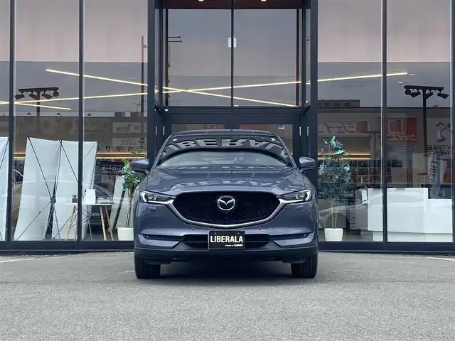 マツダ ＣＸ－５ 25T エクスクルーシブモード 福岡県 2021(令3)年 1.2万km ポリメタルグレーM ・1オーナー/・レーダークルーズコントロール/・純正メモリーナビ/USB/Bluetooth/AppleCarPlay/・全方位カメラ/・茶革シート/シートヒーター/・前後ドライブレコーダー/・フルセグ/・社外ETC/・純正19AW/・プッシュスタート/・パーキングアシスト/・スマートキー/・スペアキー/・フルフラットシート/・パワーシート/・レーンキープアシスト/・オートライト/・LEDライト/・パドルシフト/・保証書/・取扱説明書/・記録簿