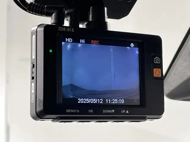 スズキ スイフト スポーツ 愛知県 2019(平31)年 4.8万km スーパーブラックパール 純正ナビ(CN-RA05WD)/衝突軽減ブレーキ/レーダークルーズコントロール/レーンキープアシスト/ＥＴＣ２．０/ＬＥＤヘッドライト/シートヒーター/バックカメラ/前後ドライブレコーダー/パドルシフト/純正フロアマット/純正17インチアルミホイール/ISOFIX/プッシュスタート