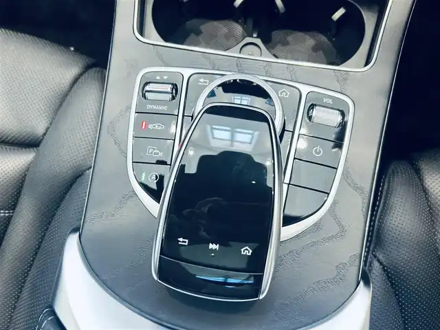 メルセデス・ベンツ Ｃ２００ ローレウスED スポーツプラスPKG 大阪府 2021(令3)年 2.2万km ダイヤモンドホワイト レザーエクスクルーシブP/レーダーセーフティP/ワンオーナー/サンルーフ/HUD/ACC/ブルメスター/黒革/メモリ付きパワーシート/エアシートヒーター/純正ナビ/TV/360度カメラ/applecarplay/純正18インチAW/LEDヘッドライト/アンビエントライト/電動リアゲート/ブラインドスポット/パフュームアトマイザー/ワイヤレス充電
