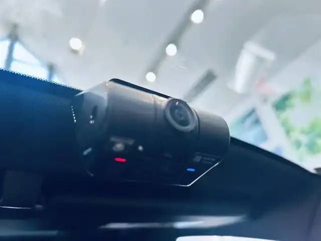 メルセデス・ベンツ Ｃ２００ ローレウスED スポーツプラスPKG 大阪府 2021(令3)年 2.2万km ダイヤモンドホワイト レザーエクスクルーシブP/レーダーセーフティP/ワンオーナー/サンルーフ/HUD/ACC/ブルメスター/黒革/メモリ付きパワーシート/エアシートヒーター/純正ナビ/TV/360度カメラ/applecarplay/純正18インチAW/LEDヘッドライト/アンビエントライト/電動リアゲート/ブラインドスポット/パフュームアトマイザー/ワイヤレス充電