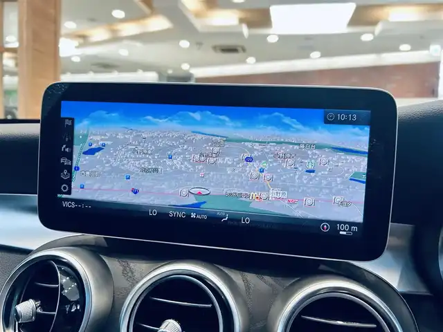 メルセデス・ベンツ Ｃ２００ ローレウスED スポーツプラスPKG 大阪府 2021(令3)年 2.2万km ダイヤモンドホワイト レザーエクスクルーシブP/レーダーセーフティP/ワンオーナー/サンルーフ/HUD/ACC/ブルメスター/黒革/メモリ付きパワーシート/エアシートヒーター/純正ナビ/TV/360度カメラ/applecarplay/純正18インチAW/LEDヘッドライト/アンビエントライト/電動リアゲート/ブラインドスポット/パフュームアトマイザー/ワイヤレス充電