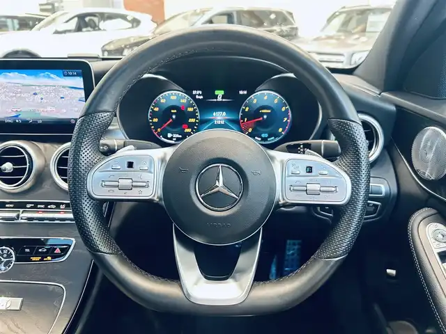 メルセデス・ベンツ Ｃ２００ ローレウスED スポーツプラスPKG 大阪府 2021(令3)年 2.2万km ダイヤモンドホワイト レザーエクスクルーシブP/レーダーセーフティP/ワンオーナー/サンルーフ/HUD/ACC/ブルメスター/黒革/メモリ付きパワーシート/エアシートヒーター/純正ナビ/TV/360度カメラ/applecarplay/純正18インチAW/LEDヘッドライト/アンビエントライト/電動リアゲート/ブラインドスポット/パフュームアトマイザー/ワイヤレス充電