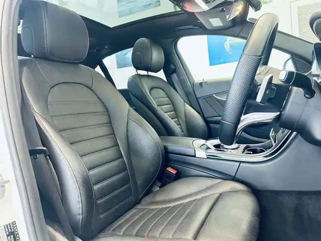 メルセデス・ベンツ Ｃ２００ ローレウスED スポーツプラスPKG 大阪府 2021(令3)年 2.2万km ダイヤモンドホワイト レザーエクスクルーシブP/レーダーセーフティP/ワンオーナー/サンルーフ/HUD/ACC/ブルメスター/黒革/メモリ付きパワーシート/エアシートヒーター/純正ナビ/TV/360度カメラ/applecarplay/純正18インチAW/LEDヘッドライト/アンビエントライト/電動リアゲート/ブラインドスポット/パフュームアトマイザー/ワイヤレス充電