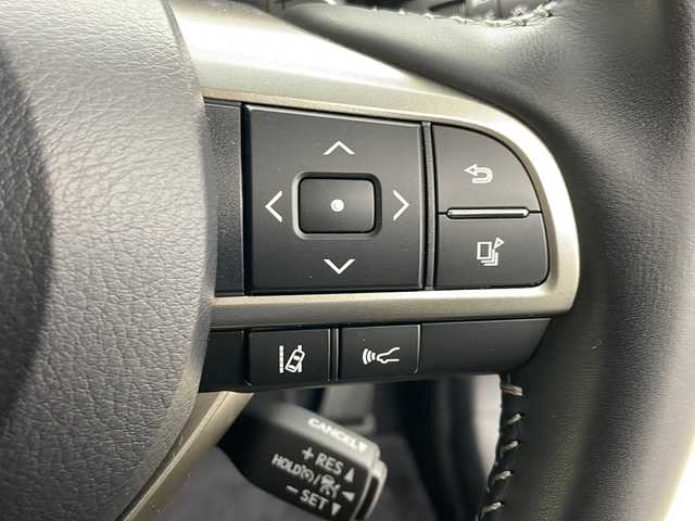 レクサス ＧＳ 350 道央・札幌 2018(平30)年 3.3万km ソニッククォーツ ・4WD/・寒冷地仕様/・純正ナビ/CD/DVD/SD/BT/USB/フルセグ/・バックカメラ/・衝突軽減ブレーキ/・レーダークルーズコントロール/・レーンキープアシスト/・ブラインドスポットモニター/・パドルシフト/・バックフォグ/・ステアリングヒーター/・前席シートヒーター/・ドアミラーヒーター/・運転席メモリーシート/・三眼LEDヘッドライト/・LEDフォグランプ/・スマートキー/・純正18インチAW