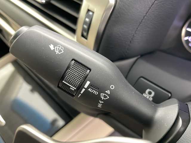 レクサス ＧＳ 350 道央・札幌 2018(平30)年 3.3万km ソニッククォーツ ・4WD/・寒冷地仕様/・純正ナビ/CD/DVD/SD/BT/USB/フルセグ/・バックカメラ/・衝突軽減ブレーキ/・レーダークルーズコントロール/・レーンキープアシスト/・ブラインドスポットモニター/・パドルシフト/・バックフォグ/・ステアリングヒーター/・前席シートヒーター/・ドアミラーヒーター/・運転席メモリーシート/・三眼LEDヘッドライト/・LEDフォグランプ/・スマートキー/・純正18インチAW