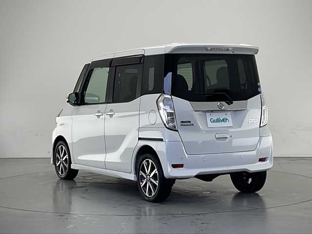 日産 デイズ ルークス ハイウェイスターX Gパッケージ 長野県 2018(平30)年 6.1万km ホワイトパール 4WD/純正SDナビ/ETC/ドライブレコーダー (前方)/シートヒーター (運転席)/横滑り防止装置/衝突被害軽減システム/両側パワスラ/純正フロアマット/ドアバイザー/純正15インチAW装着/コーナーセンサー/LEDヘッドライト/スペアキー1本/スマートキー/プッシュスタート/電動格納ミラー