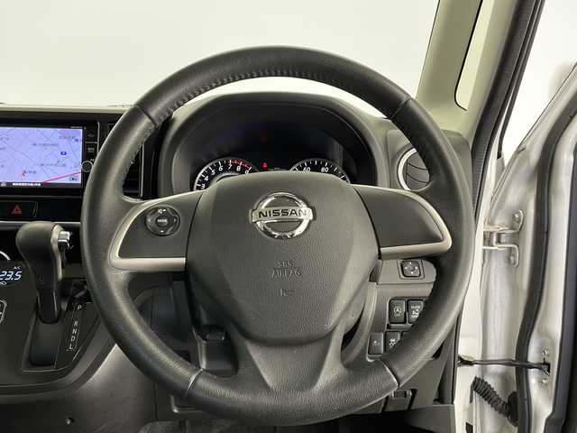 日産 デイズ ルークス ハイウェイスターX Gパッケージ 長野県 2018(平30)年 6.1万km ホワイトパール 4WD/純正SDナビ/ETC/ドライブレコーダー (前方)/シートヒーター (運転席)/横滑り防止装置/衝突被害軽減システム/両側パワスラ/純正フロアマット/ドアバイザー/純正15インチAW装着/コーナーセンサー/LEDヘッドライト/スペアキー1本/スマートキー/プッシュスタート/電動格納ミラー