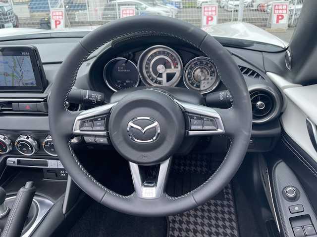 マツダ ロードスター ＲＦ RS 三重県 2023(令5)年 0.4万km スノーフレイクホワイトパールマイカ ツートンルーフ/ブラインドスポットモニタリング/車線逸脱警報システム/アドバンストスマートシティブレーキ/スマートシティブレーキサポート（後退時）/クルーズコントロール/BOSEサウンドシステム/純正SDナビ/フルセグTV/【CD/DVD/Bluetooth/USB/AUX】/バックカメラ/オートライト/アダプティブLEDヘッドライト/プッシュスタート/スマートキー/スペアキー/純正フロアマット