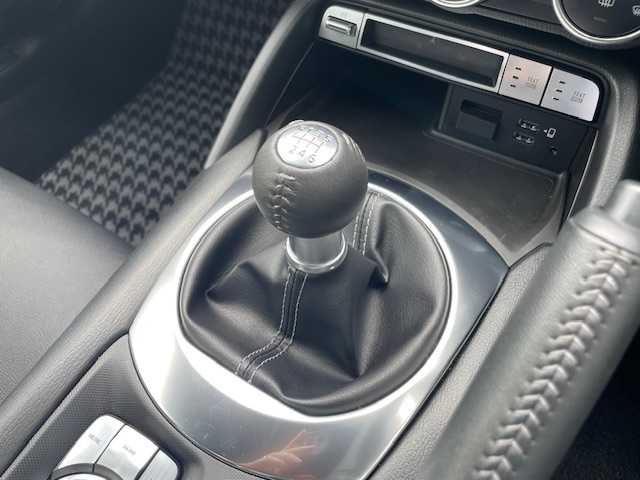 マツダ ロードスター ＲＦ RS 三重県 2023(令5)年 0.4万km スノーフレイクホワイトパールマイカ ツートンルーフ/ブラインドスポットモニタリング/車線逸脱警報システム/アドバンストスマートシティブレーキ/スマートシティブレーキサポート（後退時）/クルーズコントロール/BOSEサウンドシステム/純正SDナビ/フルセグTV/【CD/DVD/Bluetooth/USB/AUX】/バックカメラ/オートライト/アダプティブLEDヘッドライト/プッシュスタート/スマートキー/スペアキー/純正フロアマット