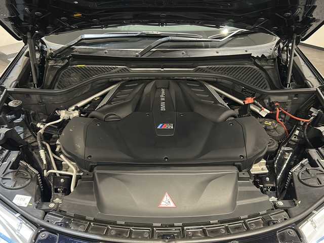 ＢＭＷ Ｘ６ Ｍ 新潟県 2018(平30)年 3.7万km カーボンブラックM オプション/カーボンファイバーインテリアトリム/純正21インチアルミホイール/主要装備/インテリジェントセーフティ/-衝突被害軽減ブレーキ/-レーンキープアシスト/-ブラインドスポットアシスト/純正HDDナビ/(CD/DVD/Bluetooth/USB/AUX/フルセグTV)/トップビューカメラ/ETC/ドライブレコーダー/ブラックレザーシート/シートヒーター/メモリ付きパワーシート/パワーバックドア/LEDヘッドライト/コーナーセンサー/パドルシフト/クルーズコントロール