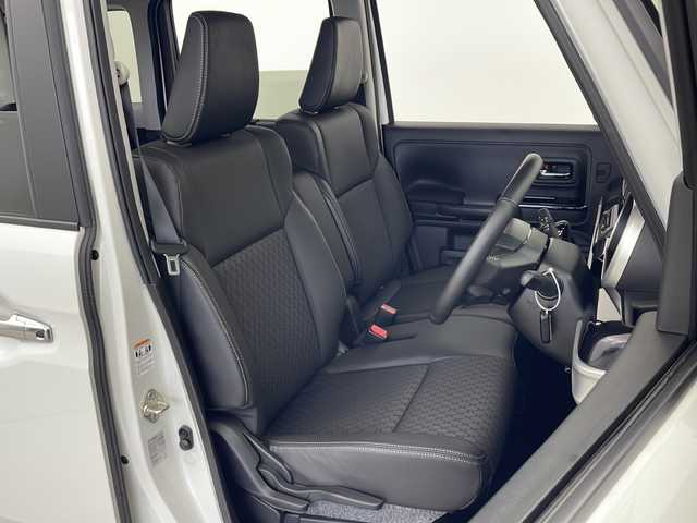 スズキ スペーシア カスタム HYBRID XS 秋田県 2024(令6)年 1.6万km ピュアホワイトP 4WD/両側パワースライドドア/社外ナビ/(Bluetooth/FM/AM)/バックカメラ/スズキセーフティサポート/レーダークルーズコントロール/レーンキープアシスト/衝突被害軽減システム/横滑防止機能/アイドリングストップ/プッシュスタート/スマートキー/スペアキー/ハーフレザーシート/前席シートヒーター/ステアリングリモコン/オートライト/オートマチックハイビーム/LEDヘッドライト/フォグランプ/後方コーナーセンサー/前方ドライブレコーダー/純正アルミホイール/社外フロアマット/取扱説明書/保証書