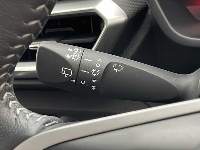 トヨタ ライズ Z 宮城県 2020(令2)年 3.9万km ブラックマイカメタリック/シャイニングホワイトパール イクリプスナビ/SD/フルセグTV/AM・FM/４WD/ターボ/MTモード付/クルーズコントロール/追従走行/バックカメラ/衝突被害軽減装置/トヨタスマートアシスト/Pアシスト/アイドリングストップ/先行車発進お知らせ/ＬＤＡ/標識認識機能/ステアリングスイッチ/Ｄ・Ｎ席シートヒーター/オートＬＥＤライト/ハイビーム/純正アルミホイール/スマートキー