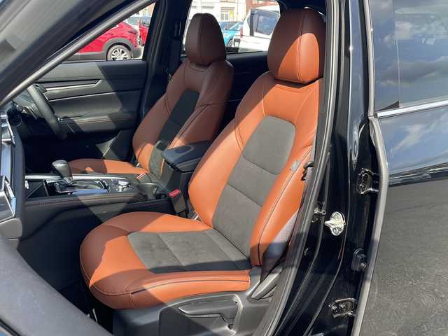 マツダ ＣＸ－５ XD レトロスポーツED 道北・旭川 2025(令7)年 1.4万km ジェットブラックマイカ ・4WD/・禁煙車/・ワンオーナー/・BOSEサウンドシステム/・純正ナビ/BT/フルセグ/AppleCarplay/AndoroidAuto/・全方位カメラ/・追従型クルーズコントロール/・ドライブレコーダー/・運転支援/・リスク警報/・リスク回避支援/・事故回避支援/・ビューモニター/・パーキングセンサー/・エクステリアライト/・インテリアライト/・ハンドルヒーター/・前席シートヒーター/・前後コーナーセンサー/・LEDヘッドライト/・電動リアゲート/・ETC/・ハーフレザーシート/・パワーシート/・電動格納ミラー/・ドアバイザー/・スペアキー1本/・保証書/・取扱説明書/・AW冬タイヤ積載/225/65/R17