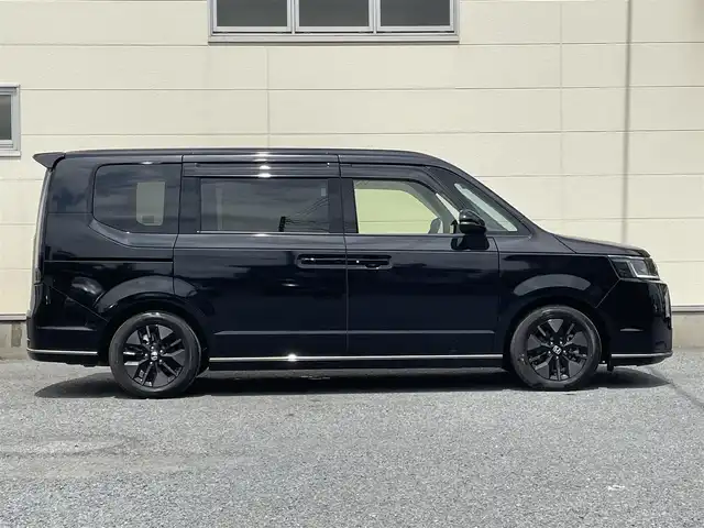 ホンダ ステップワゴン スパーダ 茨城県 2024(令6)年 1.4万km クリスタルブラックパール 9型純正ナビ/【AM/FM/CD/DVD/Bluetooth/フルセグ】/ホンダセンシング/-車線逸脱警報/-レーンキープアシスト/-BSM/-踏み間違い防止/-オートクルーズコントロール/バックカメラ/両側パワースライドドア/パワーバックドア/ハーフレザーシート/シートヒーター/LEDライト/ETC/ドライブレコーダー前後